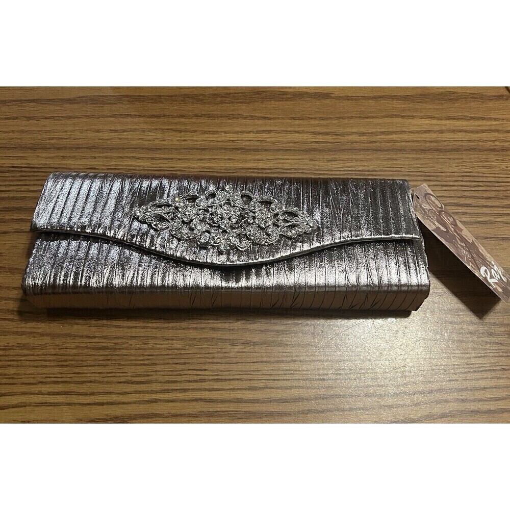 NWT Raj Metallic Silver Evening Clutch Handbag With Metal Gemstone w/ Chain
